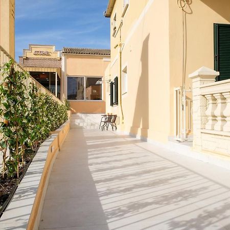 Solari Luxury Apartments Corfu Town Esterno foto